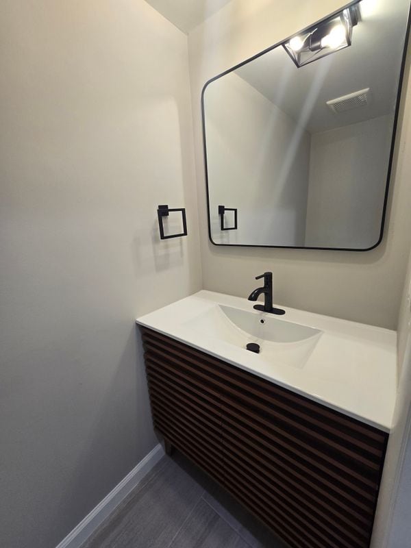 Photo - 11 Ingham Way