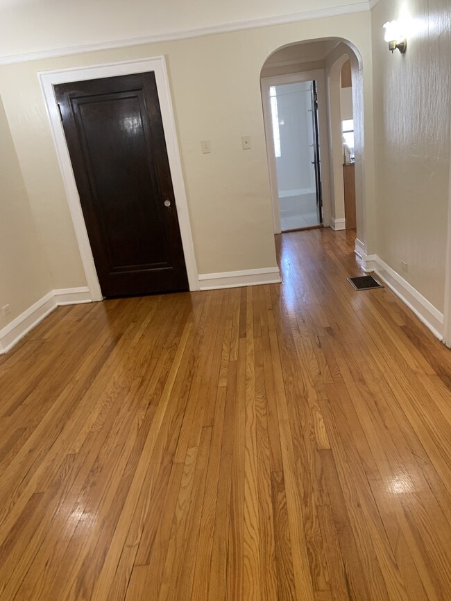 Photo - 3029 N Parkside Ave Unit 1E