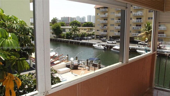 Photo - 3582 NE 171 St Unit 305