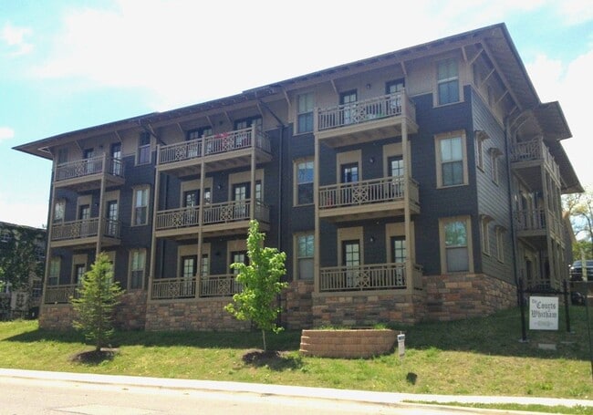 Photo - 705 W Douglas St