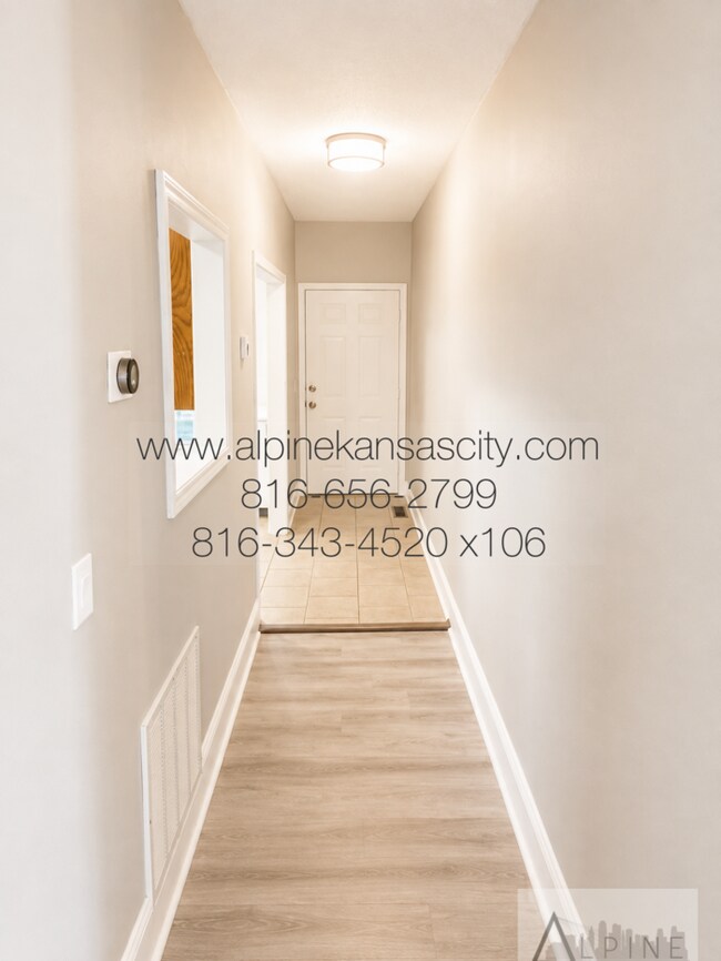 Photo - Spacious, 2 Car Garage! Great Location!