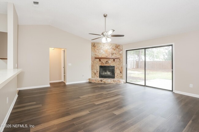6507 Diamond Leaf Ct S
