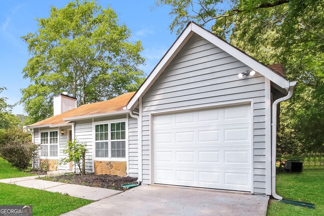 Photo - 2031 Jayson Way