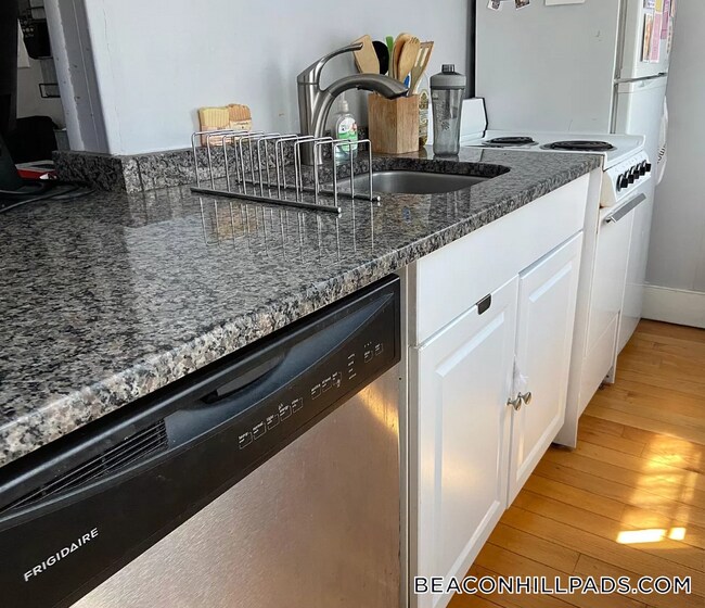 Photo - 108 Myrtle St Unidad 4