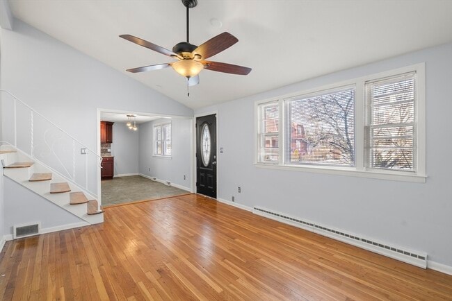 Photo - 28 Frost Ave