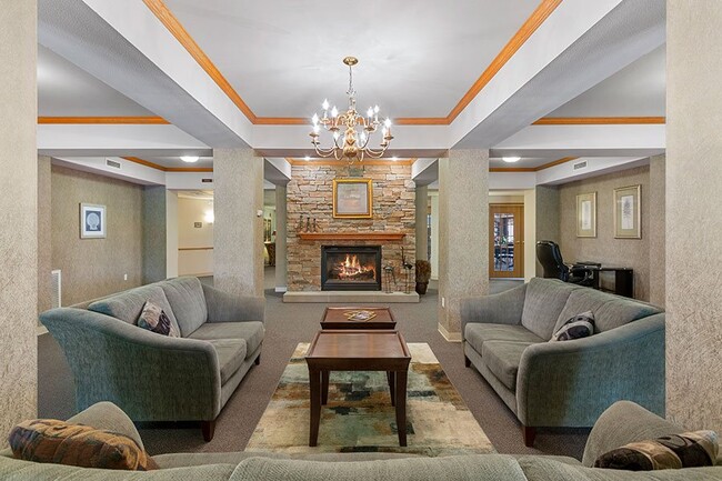 Lakefront Manor Apartments and Villas