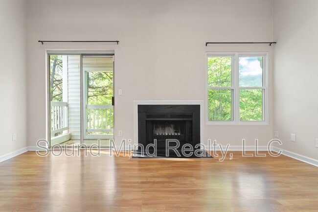 Photo - 6001 Winterpointe Ln