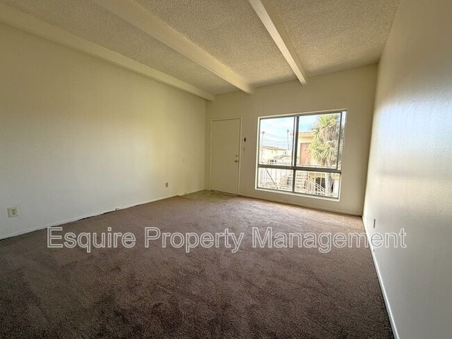 Photo - 2050 N Ventura Rd Unit 6