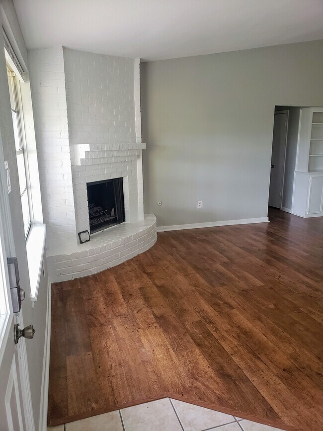 Fresh paint, no carpets - 615 Park Grove Ln