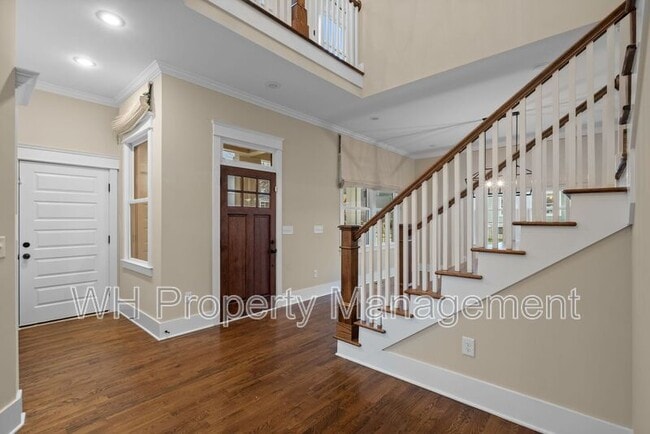 Photo - 311B 54th Ave N