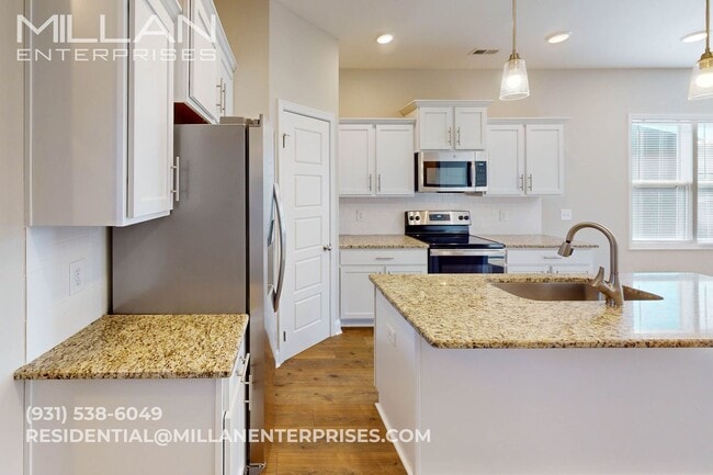 Photo - 302 Elwell Rd