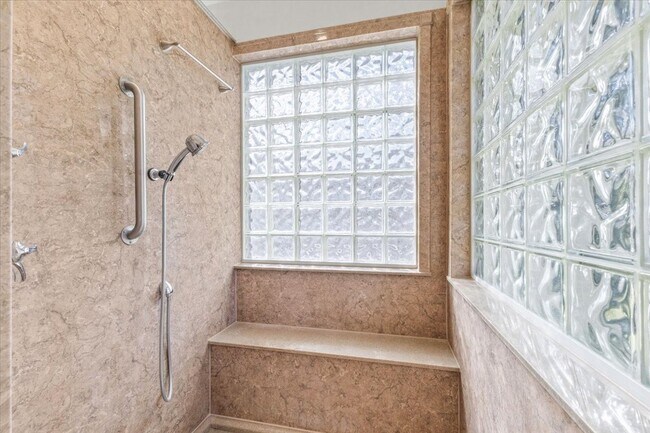 Photo - 9406 Laurel Wind Ct