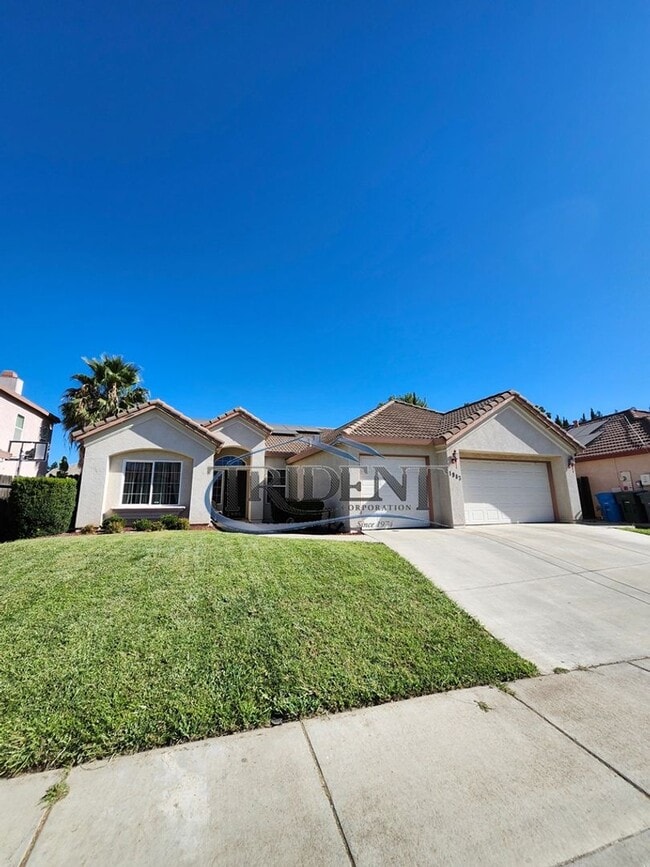 Building Photo - 4 bedroom 2 bath locaded in a cultisac