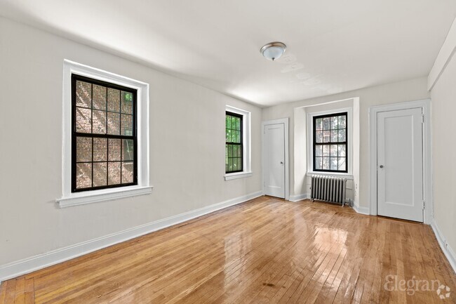 Building Photo - 37-51 79th St Unit APT 2B