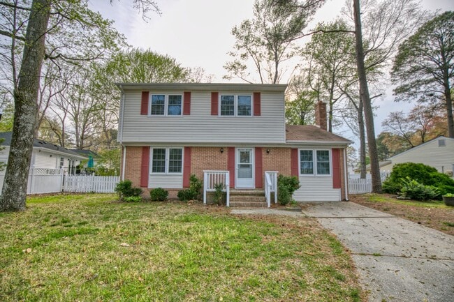 Building Photo - Great Location in Williamsburg!