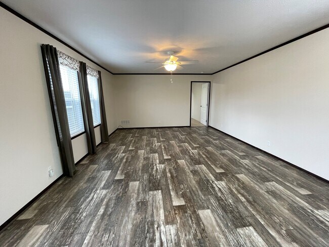 Photo - 235 Schirra Ave