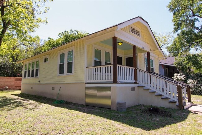 Photo - 1301 S 6th St