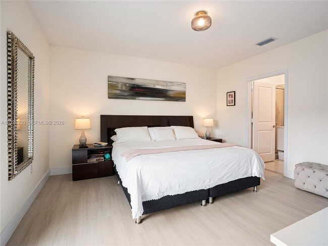 Photo - 4534 NW 83rd Ave