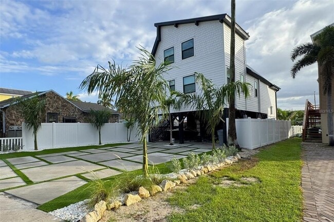 Photo - 12016 Lagoon Ln Casa