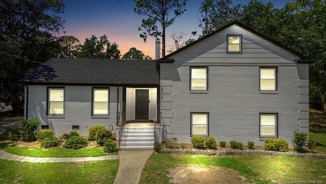 Building Photo - 2710 Fordham Dr