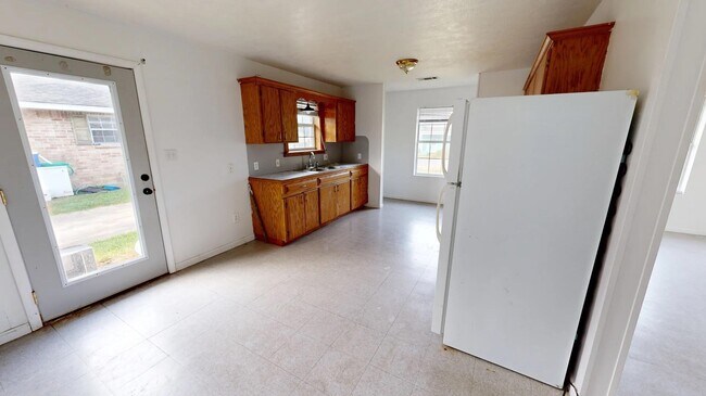 308 Coffee St