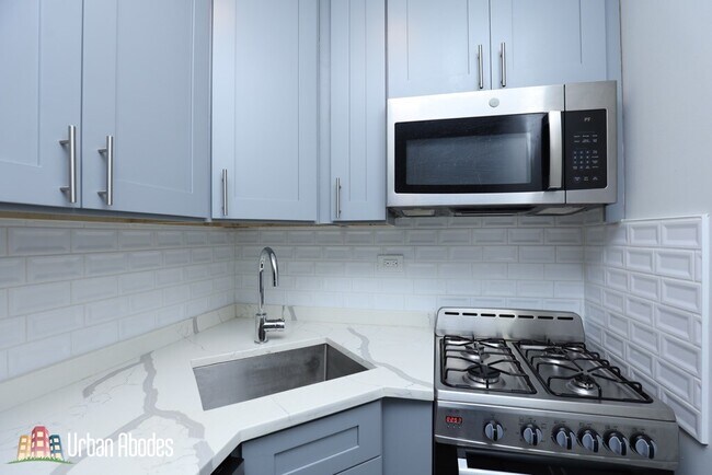 Photo - 515 W Belmont Ave