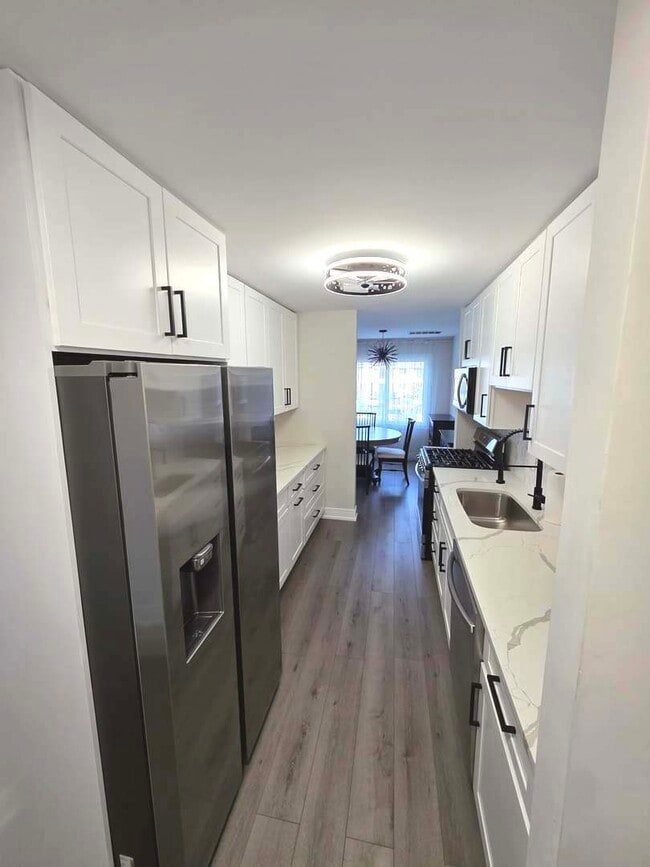 Photo - 2800 Mitchell Dr