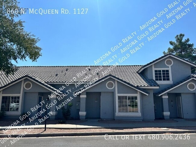 Photo - 860 N McQueen Rd