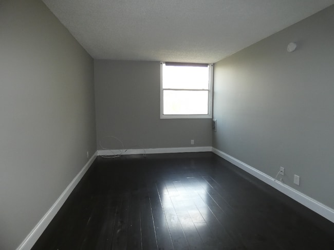 Photo - 2701 Riverside Dr Condo Unit 303B