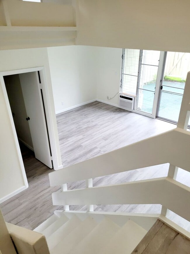 Photo - Available July 1, 2026 | A 3 Bedroom, 2.5 bath Townhouse with 2 parking stalls in Hokuala Hale