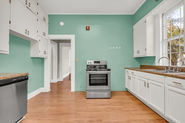 Photo - Spacious 3-bedroom, 2 full-bath property suited for residential living or commercial use