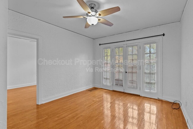 Photo - 7338 Forsyth Blvd