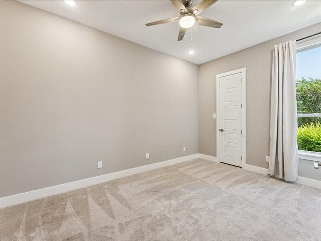 Photo - 914 St George Pl