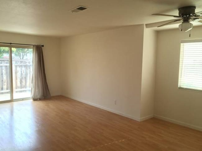 Photo - 1846 Primavera Dr