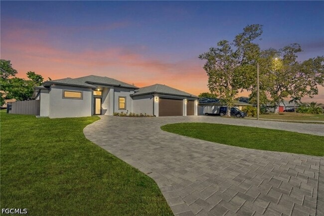 Photo - 118 NW 2nd Ave