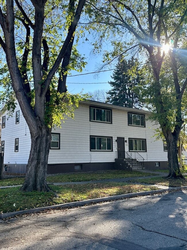 Building Photo - Hawthorne Unit 4