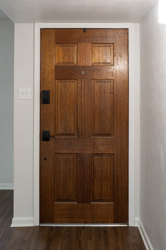 Photo - 5097 Roberts Dr