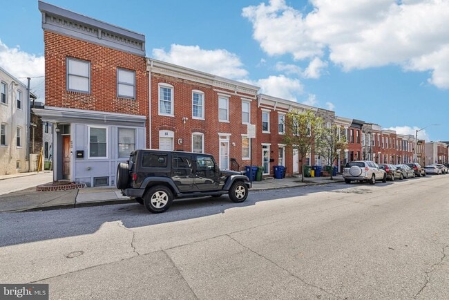 Building Photo - 49 E Heath St