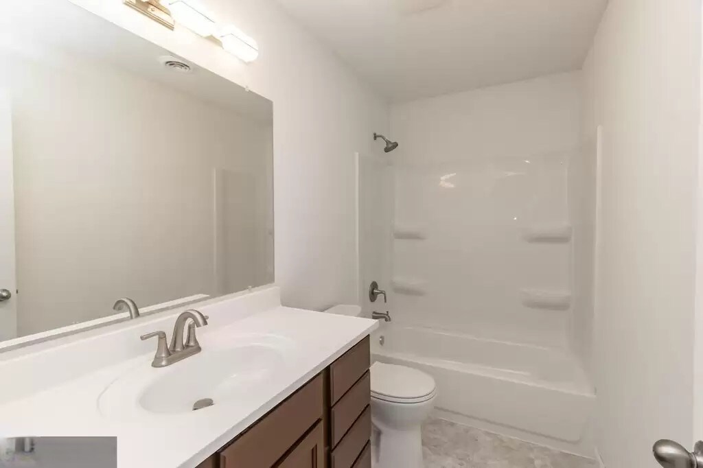 Photo - 1520 Albemarle St Unit 1520