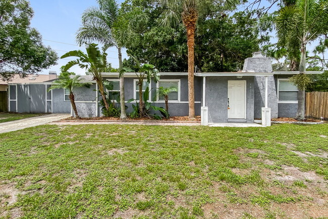 Photo - 1976 McMullen Rd House