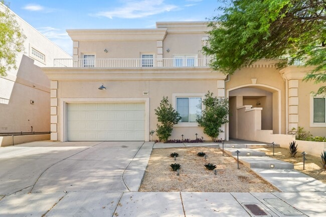 SW!!! Pool!!! With jets!! Low Maintenance... - SW!!!  Pool!!! With jets!! Low Maintenance... Townhome
