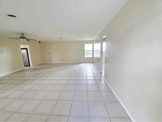 19721 NE 11th Pl