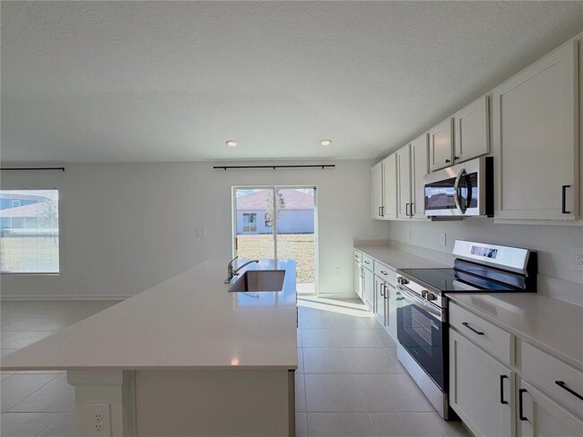 Photo - 2090 Marksman Rd