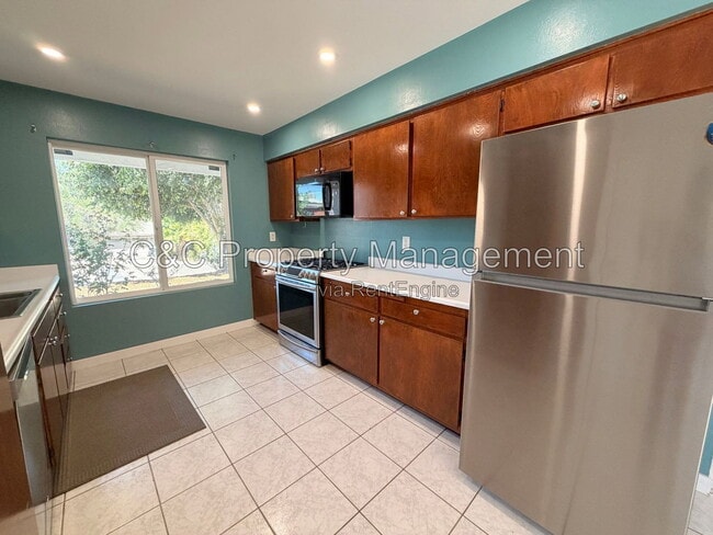 Photo - 835 S Upas St