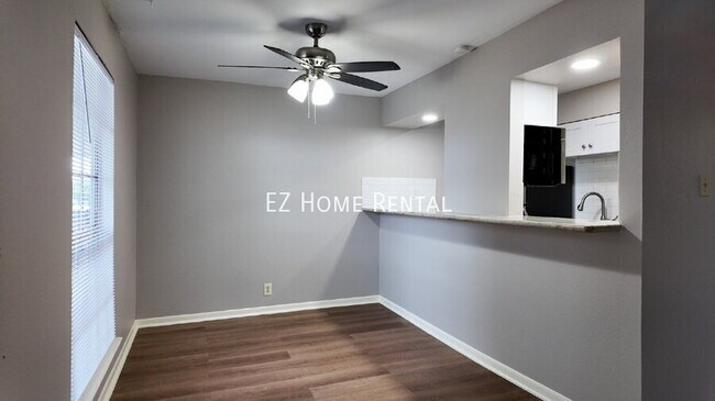 Photo - 2102 5th Ave N