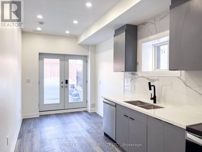 Photo - 22 Direzze Ct