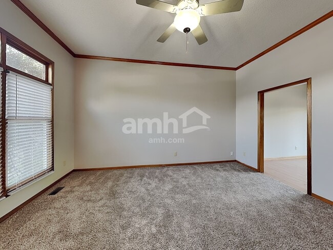 Photo - 6103 N Evans Ave