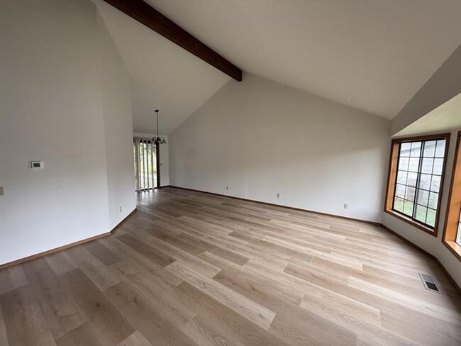 Photo - 17565 NW Woodmere Ct