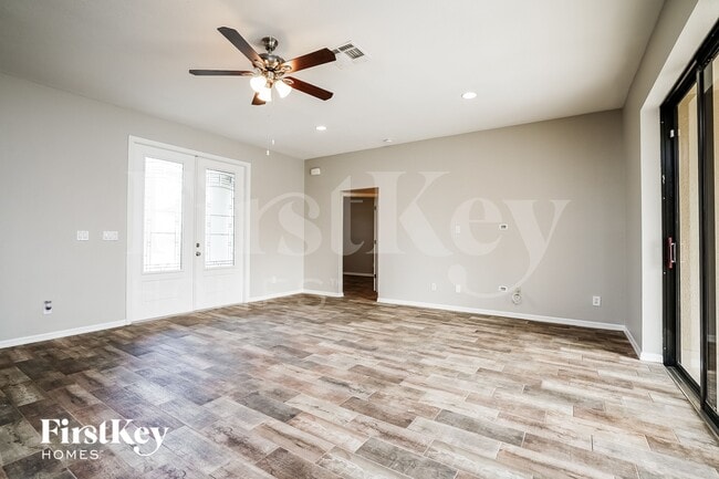 Photo - 1829 NW 23rd Ave