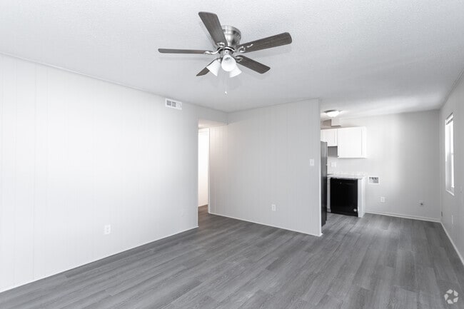 2BR - 1BA - 713SF
